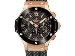 ساعه من Hublot تعمل بعدادات بلون اسود وسير اسود من المطاط