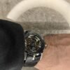 ساعة من Roger Dubuis تعمل بعدادات بلون اسود وسير اسود من الجلد الطبيعى