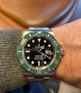 ساعة رولكس صب مارينر ميرور اوريجينال Rolex submariner استيك فضي ومينا لون اسود وفريم اخضر