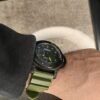 ساعه منpanerai luminor تعمل بعدادات بلون اسود وسير زيتي من المطاط
