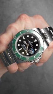 ساعة رولكس صب مارينر ميرور اوريجينال Rolex submariner استيك فضي ومينا لون اسود وفريم اخضر