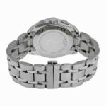 ساعه من tissot تعمل بعدادات بلون اسود وسير فضى من المعدن