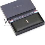 ⁦محفظة Tommy Hilfiger سوداء للجنسين SKU L8651⁩ - الصورة ⁦5⁩
