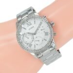 ساعة جيس للنساء W1069L1