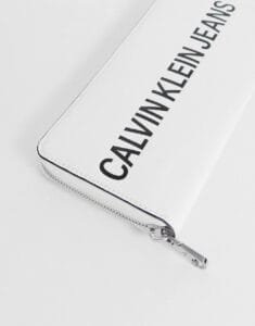 محفظة كالفن كلاين للنساء جلد بلون ابيض اصلية