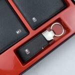 طقم محفظة وحافظة كروت وميدالية تومي هيلفيغر رجالي اسود