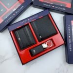 طقم محفظة وحافظة كروت وميدالية تومي هيلفيغر رجالي اسود