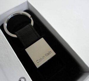 طقم Calvin Klein محفظة +ميدالية جلد طبيعي