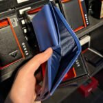 محفظة تومي هيلفجر رجالي