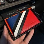 محفظة تومي هيلفجر رجالي