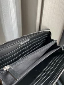 محفظة Calvin Klein للنساء جلد طبيعي اسود اصلية