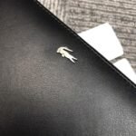 محفظة لاكوست للنساء جلد طبيعي اسود