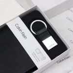 طقم محفظة ميدالية Calvin Klein جلد طبيعي اسود