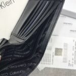 محفظة Calvin Klein جلد طبيعي اسود