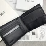 محفظة Calvin Klein جلد طبيعي اسود