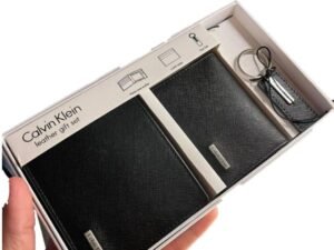 طقم Calvin Klein  محفظة +حافظة كروت + ميدالية جلد طبيعي