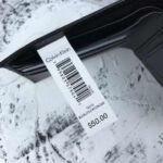 محفظة Calvin Klein جلد اسود