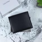 محفظة Calvin Klein جلد اسود