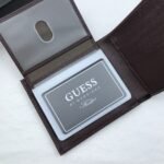 محفظة Guess جلد طبيعي بني