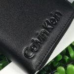 محفظة كالفن كلاين جلد اسود