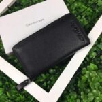 محفظة كالفن كلاين جلد اسود