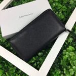 محفظة كالفن كلاين جلد اسود