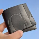 محفظة كالفن كلاين جلد اسود