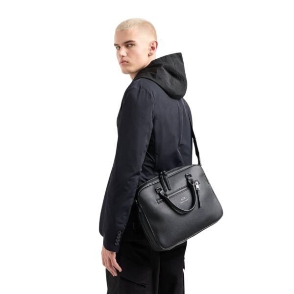 1000002453 شنطة رجال الاعمال من أرماني اكستشينج