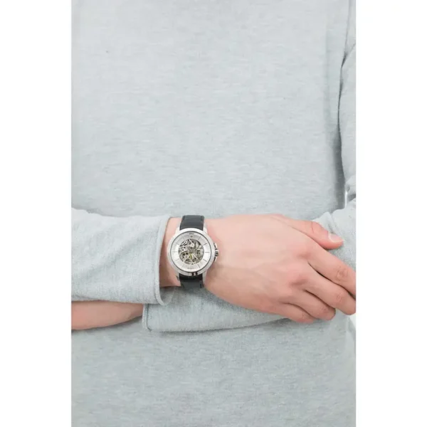 r8821119002-maserati-watch-men-silver-dial-leather-black-strap-automatic-analog-three-hand-ingegno_5 ساعة مازيراتي للرجال R8821119002