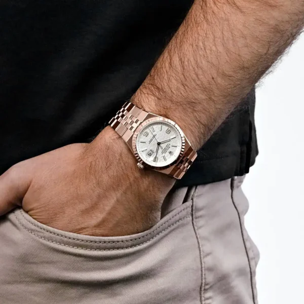 rolex-land-dweller-127235-rose-gold-intense-white-dial-2025-rolex-1183348520_11zon ساعة رولكس لاند دويلر للرجال روز جولد مينا بيضا