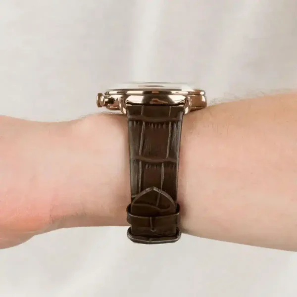 ساعة امبيرو ارماني أوستيك جلد بني – على اليد