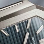 ⁦ساعة باتيك فليب أوتوماتيك استيك معدن فضي – مينا أزرق مع تاريخ⁩ - الصورة ⁦4⁩