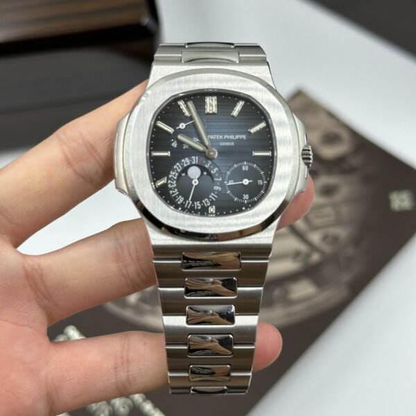 Patek Philippe Nautilus 5712/1A-001