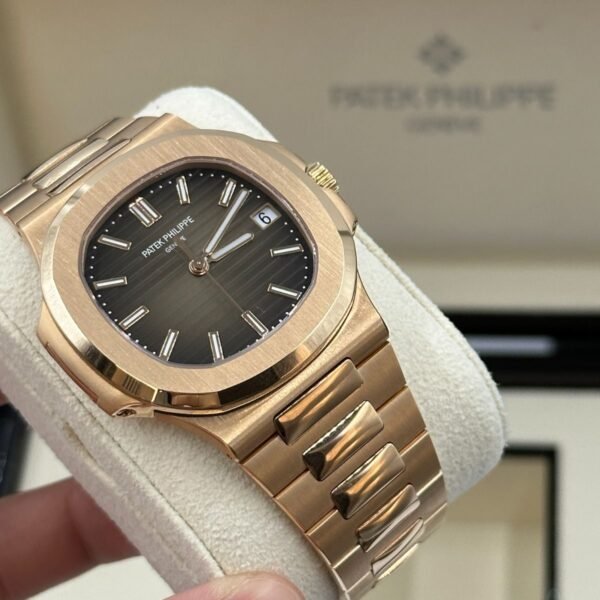 Patek Philippe Nautilus 5711/1R-001