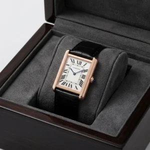 ساعة كارتييه Cartier رجالي مستطيلة بلون ذهبي