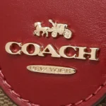 محفظة كوتش COACH حريمي سيجنتشر بنقشة التفاح موديل C4117