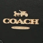 محفظة موبايل كوتش COACH حريمي سيجنتشر موديل C2874