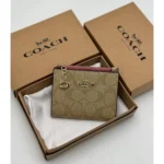 محفظة كروت كوتش COACH حريمي سيجنتشر موديل 78002