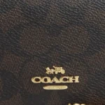 محفظة كوتش COACH ميني بسلسلة سيجنتشر موديل CZ278