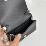 محفظة كوتش COACH ميني بسلسلة سيجنتشر موديل CZ278