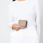 محفظة كوتش COACH حريمي كابولي موديل C3309 IMNLJ