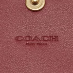 محفظة كوتش COACH وين Wyn صغيرة سيجنتشر موديل C3156