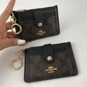 محفظة كروت كوتش Coach حريمي سيجنتشر موديل C7398