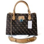 حقيبة Guess نسائية أسود وبيج Z2010