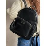 حقيبة ظهر نسائية سوداء من جيس Guess ، موديل Hwvy75 86320