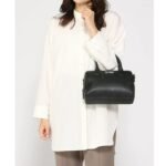 حقيبة كروس بودي سوداء من جيس Guess للنساء ، موديل SF943608