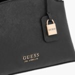 حقيبة يد نسائية سوداء من جيس Guess ، موديل SA917706
