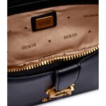 حقيبة كتف نسائية سوداء من Guess ، موديل HWVA9329180