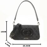 حقيبة كتف نسائية من جيس Guess باللون الأسود الفحمي Hwesg951320