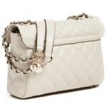 حقائب نسائية من جيس Guess باللون الرمادي الفاتح Hwvg7970210